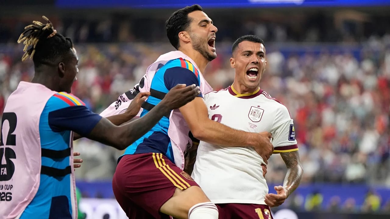 Francia-Spagna 0-2: La Roja a un passo dal double al Mondiale Francia-Spagna 0-2: La Roja a un passo dal double al Mondiale