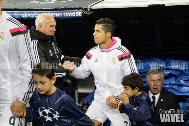 El Real Madrid conocerá hoy a su rival en octavos de Champions