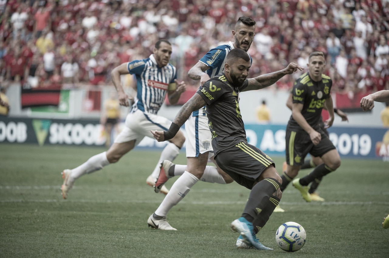 Gols e melhores momentos de Flamengo x Avaí pelo Campeonato Brasileiro da Série A 2019 (6-1) 