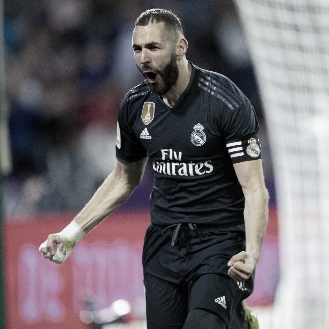 Com dois gols de Benzema, Real Madrid derrota Valladolid pela La Liga Com dois gols de Benzema, Real Madrid derrota Valladolid pela La Liga