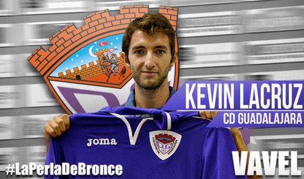 ‘La Perla de Bronce’: Kevin Lacruz, un centrocampista reconvertido en lateral