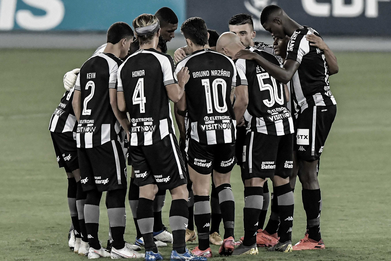 Emiliano cita confiança como principal ponto para Botafogo se reerguer no Brasileirão Emiliano cita confiança como principal ponto para Botafogo se reerguer no Brasileirão