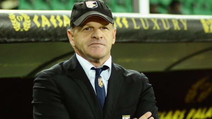 Novellino è il nuovo allenatore del Palermo. Intanto Iachini replica: "Stufo di litigare con un 75enne"