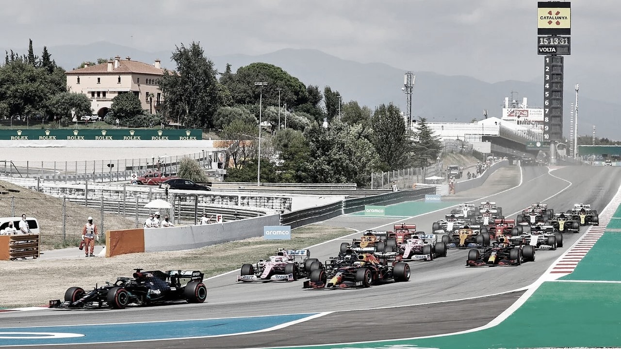 Hamilton y Bottas lideran en España