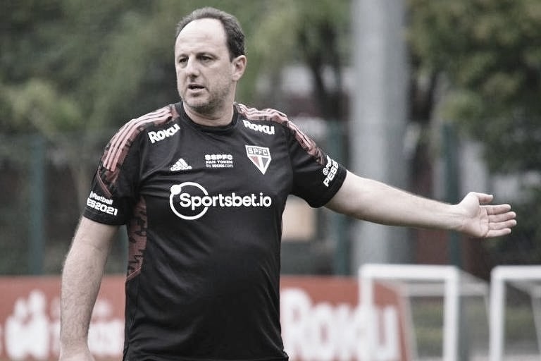 "Contamos com o apoio do torcedor", relata Ceni após empate do São Paulo