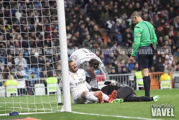 Benzema acude a Lyon para tratarse la rodilla