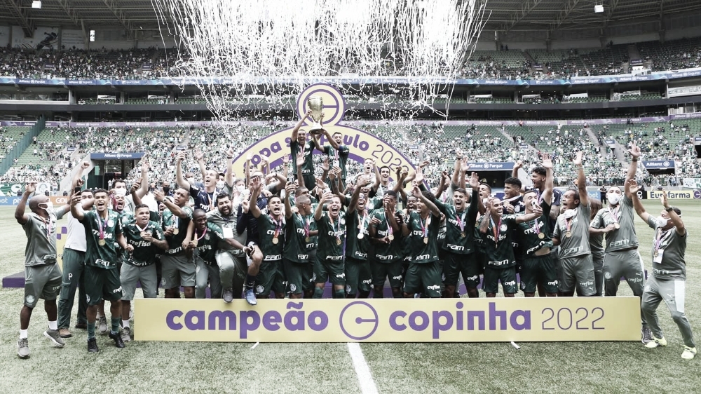 Palmeiras dá show, goleia Santos e é campeão pela primeira vez da Copa São Paulo