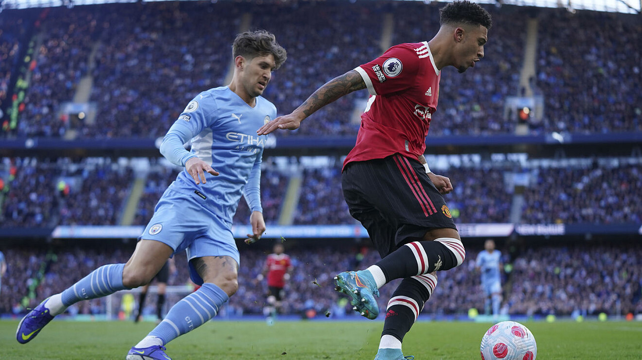 The Warmdown: Manchester City cruise past rivals Manchester United to strengthen their grip at the top of the Premier League table