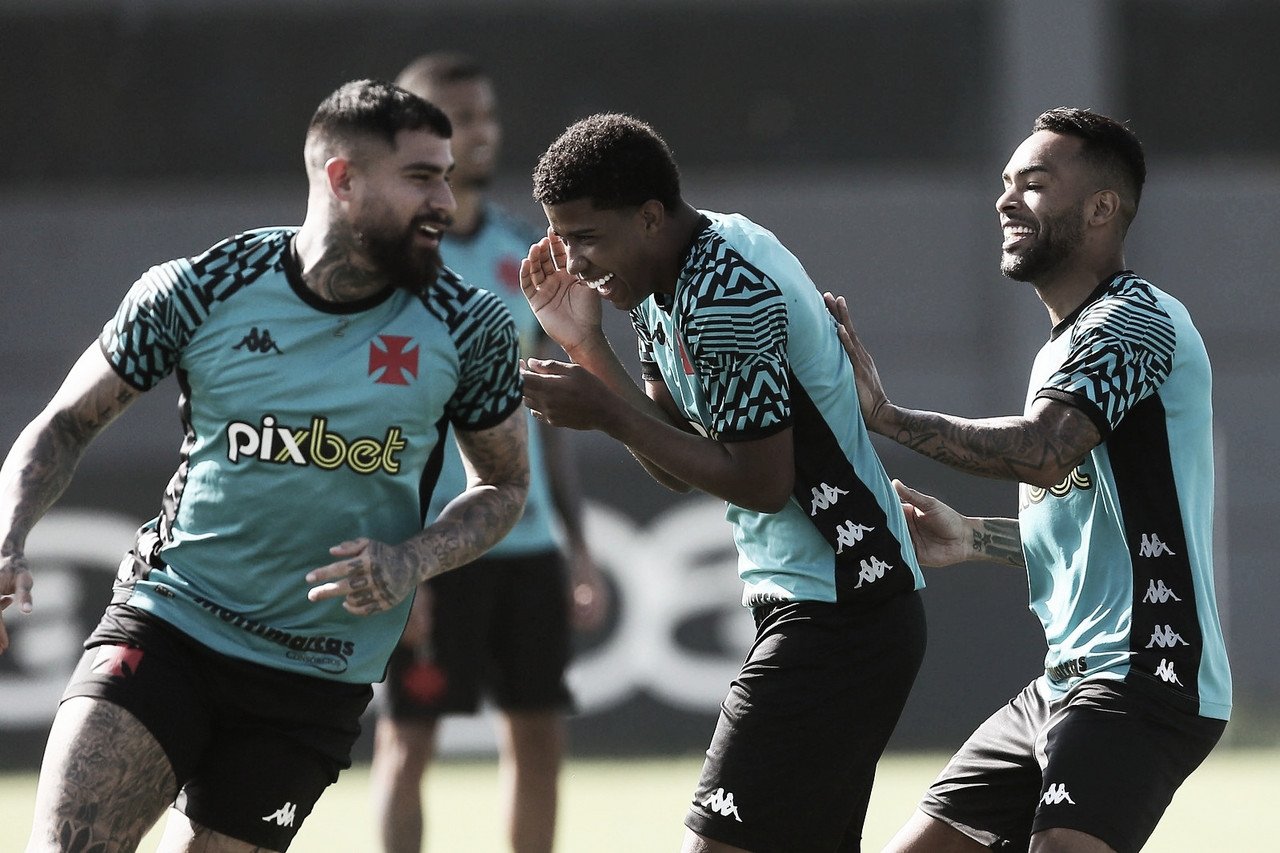 Gol e melhores momentos para Vila Nova x Vasco pela Série B do Campeonato Brasileiro (1-0)