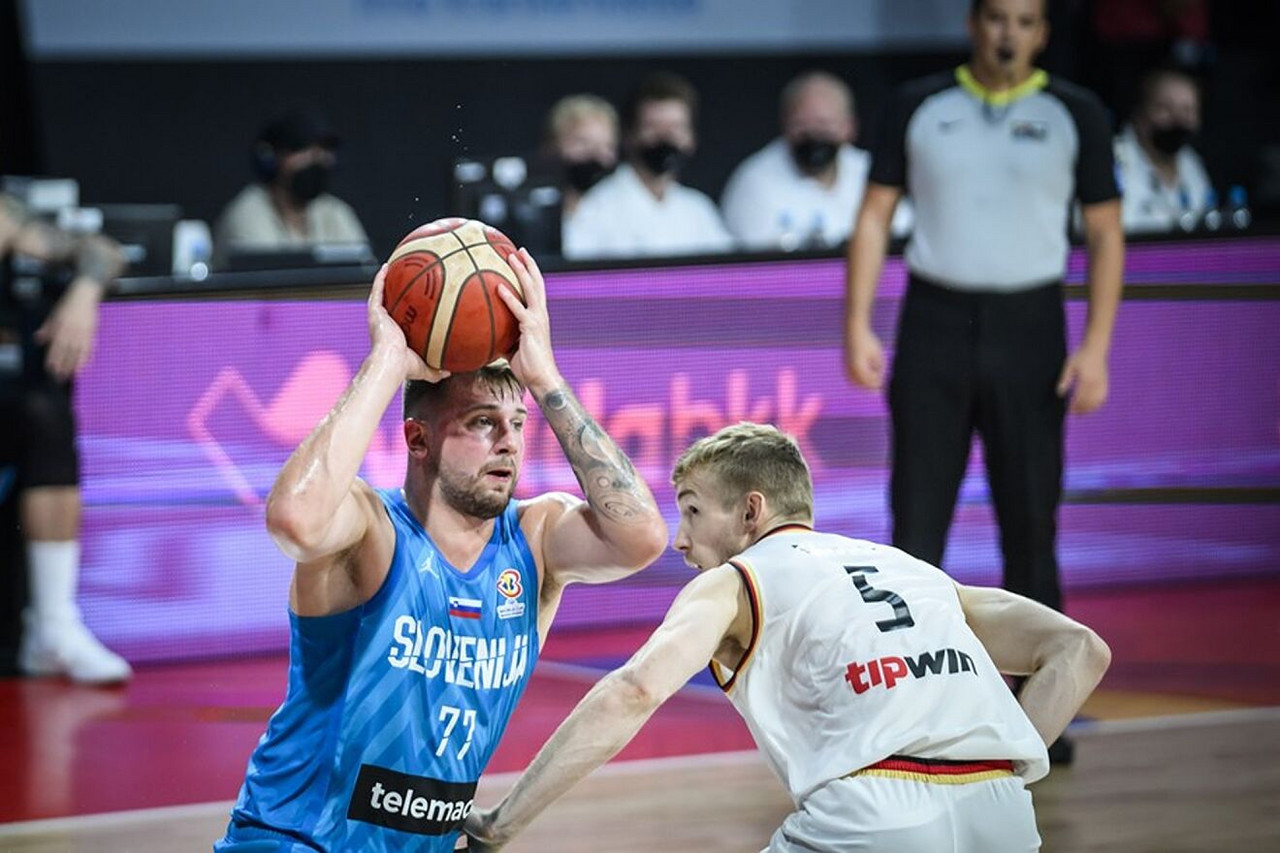 Summary and highlights of Hungary 88-103 Slovenia at Eurobasket 2022 11/22/2022