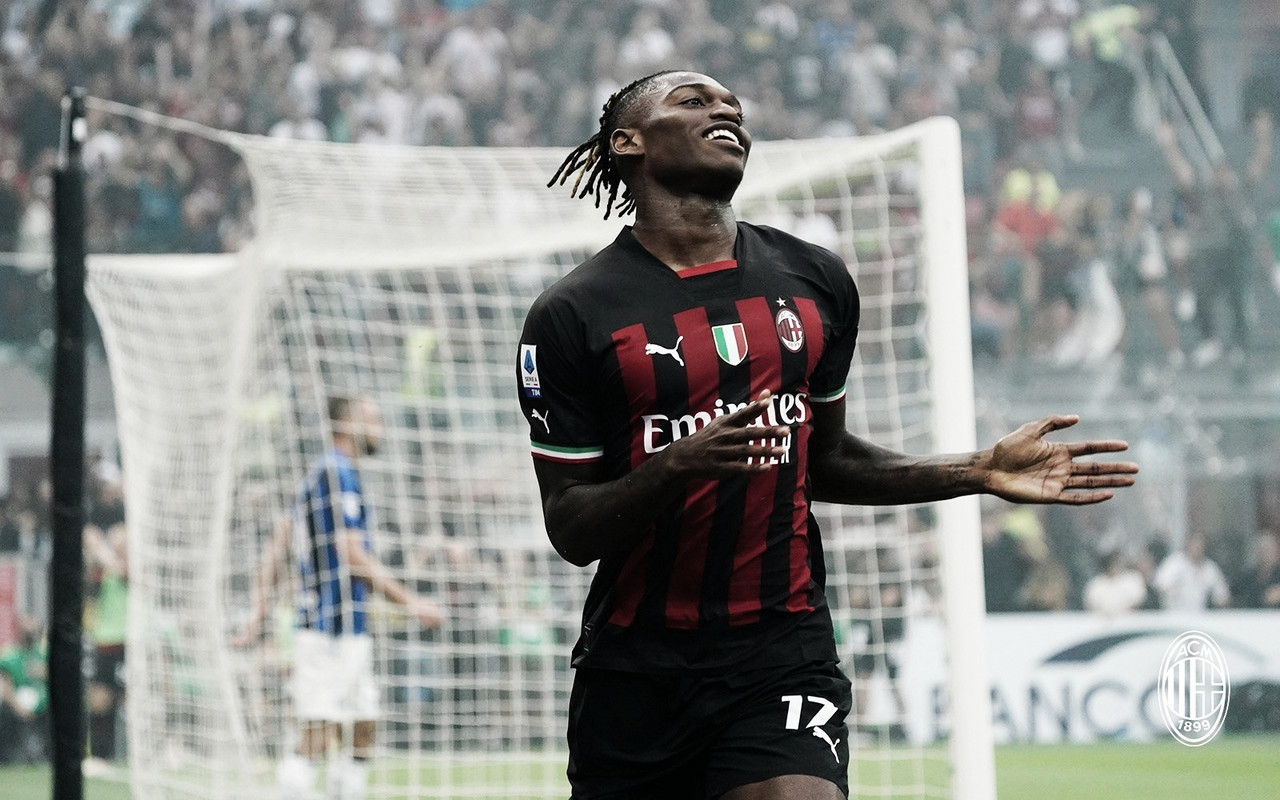 Com show de Rafael Leão, Milan bate Inter de virada e sobe na tabela da Serie A