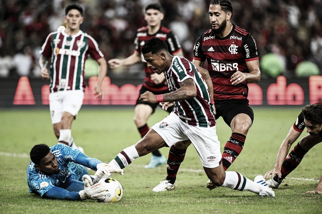 Gols e melhores momentos para Flamengo x Fluminense pelo Campeonato Brasileiro (1-2)