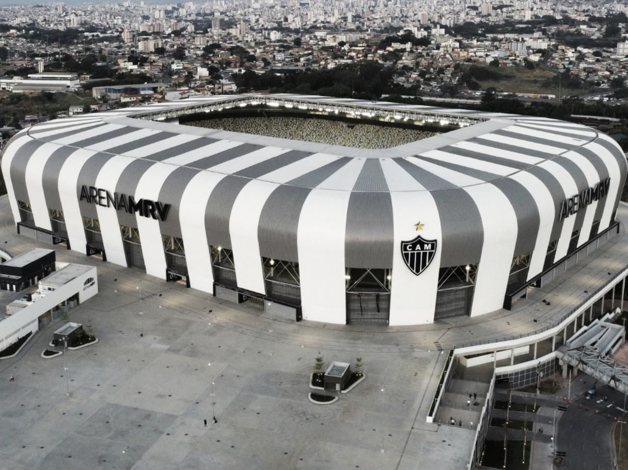 Após outra vitória fora, Atlético volta à Arena MRV para tentar vencer em  casa