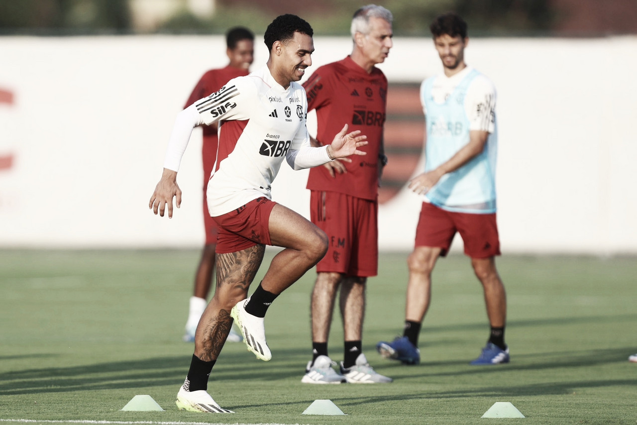 Flamengo chega a 20 jogadores da base que receberam chances na