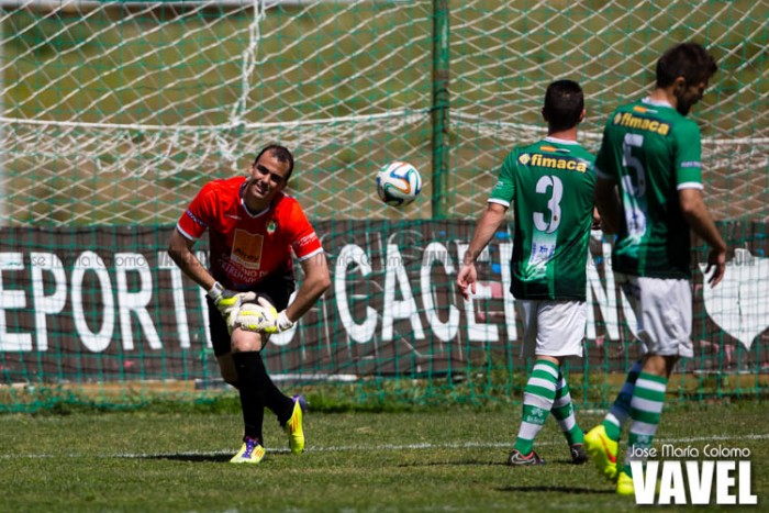 Pontevedra CF - CP Cacereño: distanciarse único objetivo