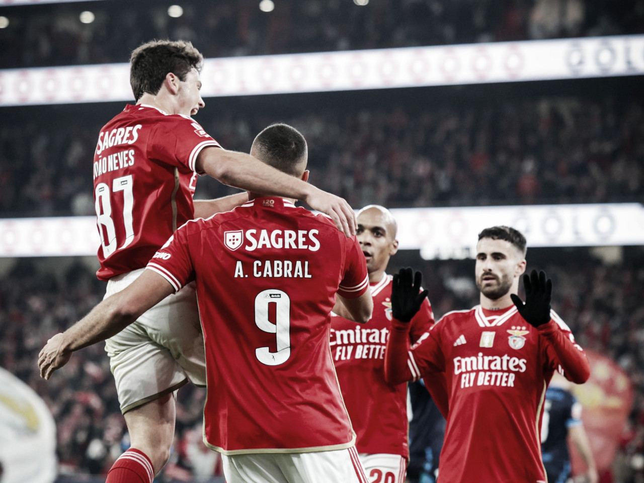 Gols e melhores momentos para Arouca x Benfica pela Primeira Liga (0-3)