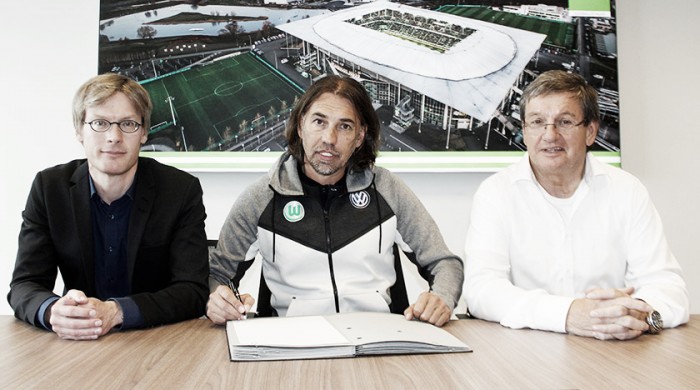 Wolfsburg demite técnico Andries Jonker e anuncia Martin Schmidt como substituto