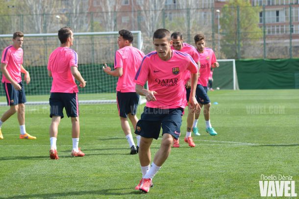 Sergi Palencia renueva con el Barcelona hasta 2018