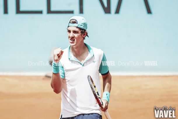 Kokkinakis se hace adulto en París