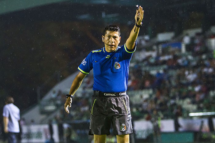 Puebla nunca ha perdido con Vicente Barajas como árbitro central