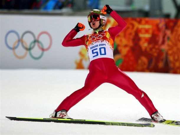 Kamil Stoch conquista a medalha de ouro no salto de esqui Kamil Stoch conquista a medalha de ouro no salto de esqui