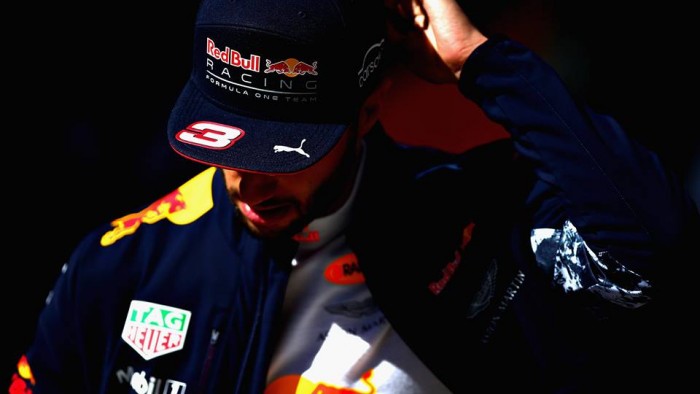 Ricciardo: "Mercedes e Ferrari lontane"