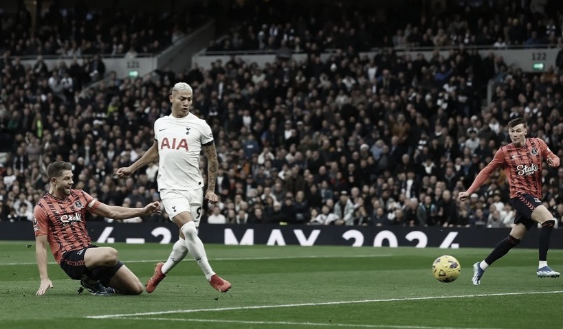 Goals and highlights: Everton vs Tottenham in Premier League (2-2)