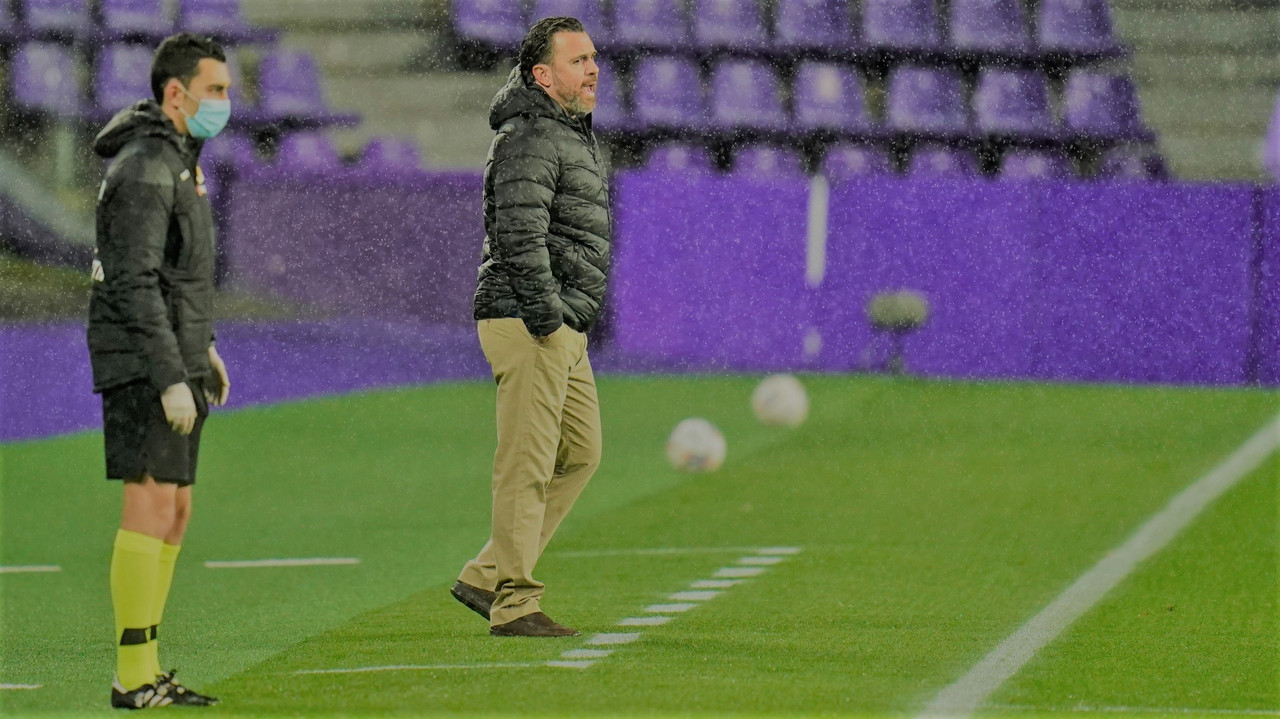 Sergio González: “Lo importante era ganar, los futbolistas
lo merecían” Sergio González: “Lo importante era ganar, los futbolistas
lo merecían”