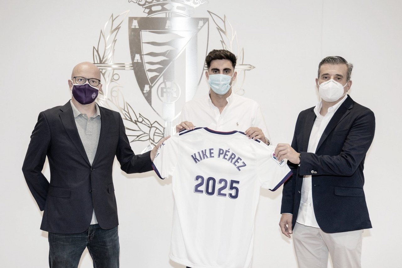 Kike Pérez, renovación en forma de "fichaje" Kike Pérez, renovación en forma de "fichaje"