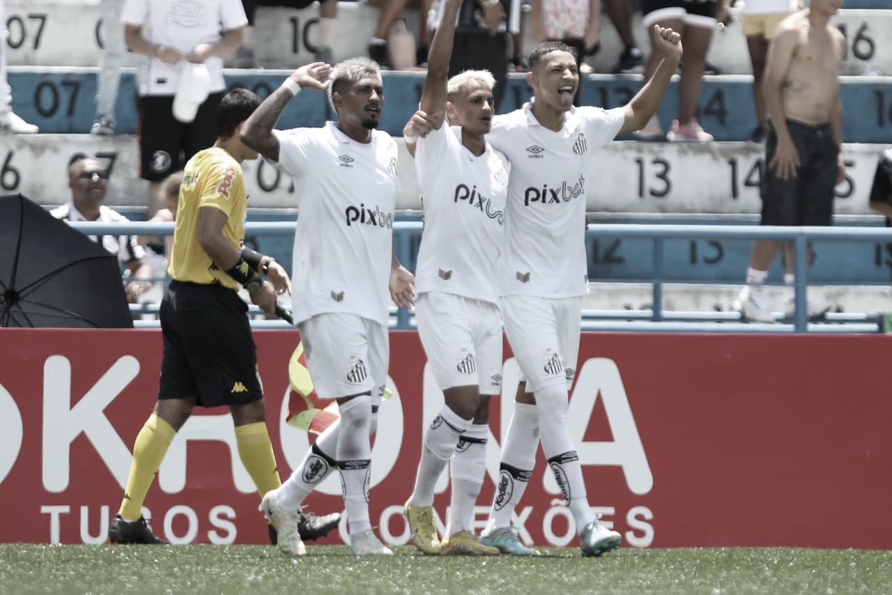 Com gol histórico, Santos domina Bahia e avança às oitavas da Copinha