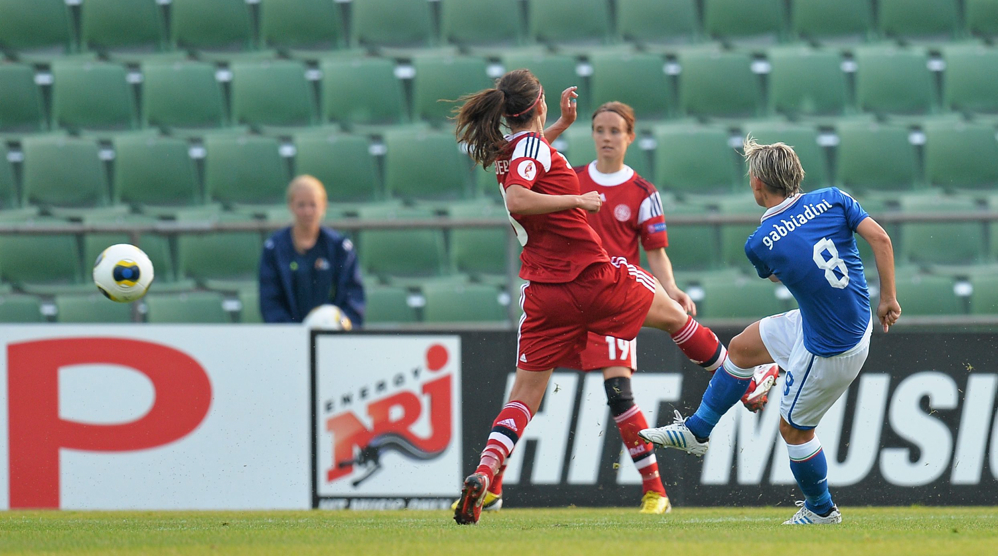 Itália bate a Dinamarca e vence a primeira na Euro feminina