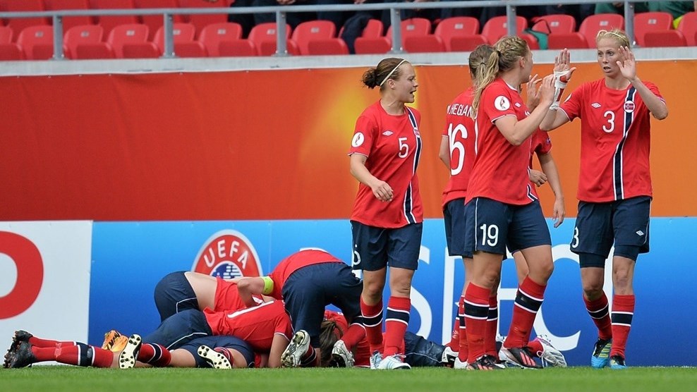 Noruega suporta pressão no fim e vence a Holanda pela Euro feminina