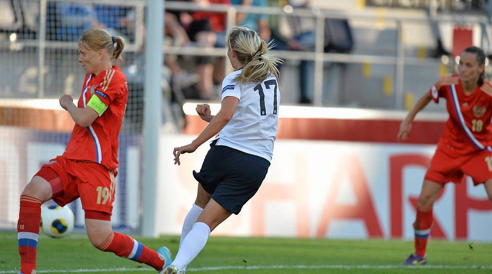 Com gol nos acréscimos, Inglaterra empata com a Rússia e segue com chances na Euro feminina Com gol nos acréscimos, Inglaterra empata com a Rússia e segue com chances na Euro feminina