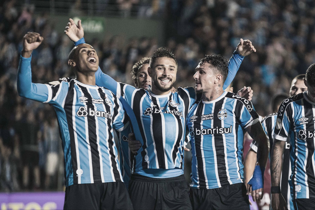 Pelo placar mínimo, Grêmio vence Santos na estreia do Brasileirão 