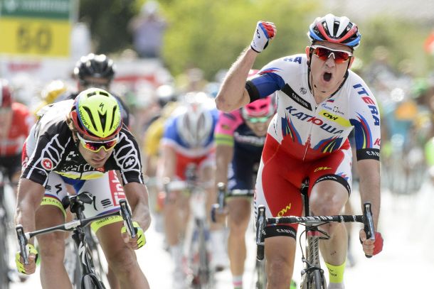 Giro di Svizzera, Kristoff resiste a Sagan. Attenzione al finale dell'ottava tappa