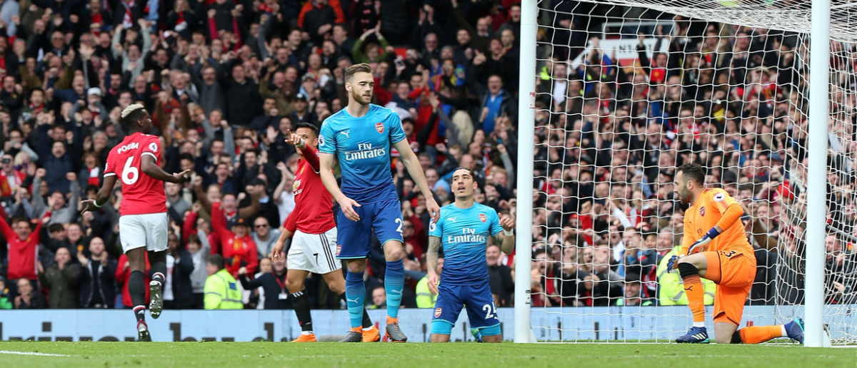 Premier League - Fellaini abbatte l'Arsenal di testa, ad Old Trafford vince il Manchester United (2-1)