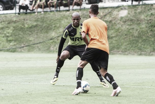 Atlético-MG vence jogo-treino contra Democrata-SL com gol de Emerson Conceição Atlético-MG vence jogo-treino contra Democrata-SL com gol de Emerson Conceição