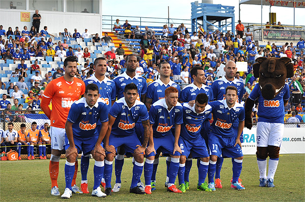 Cruzeiro goleia em primeiro amistoso nos Estados Unidos Cruzeiro goleia em primeiro amistoso nos Estados Unidos