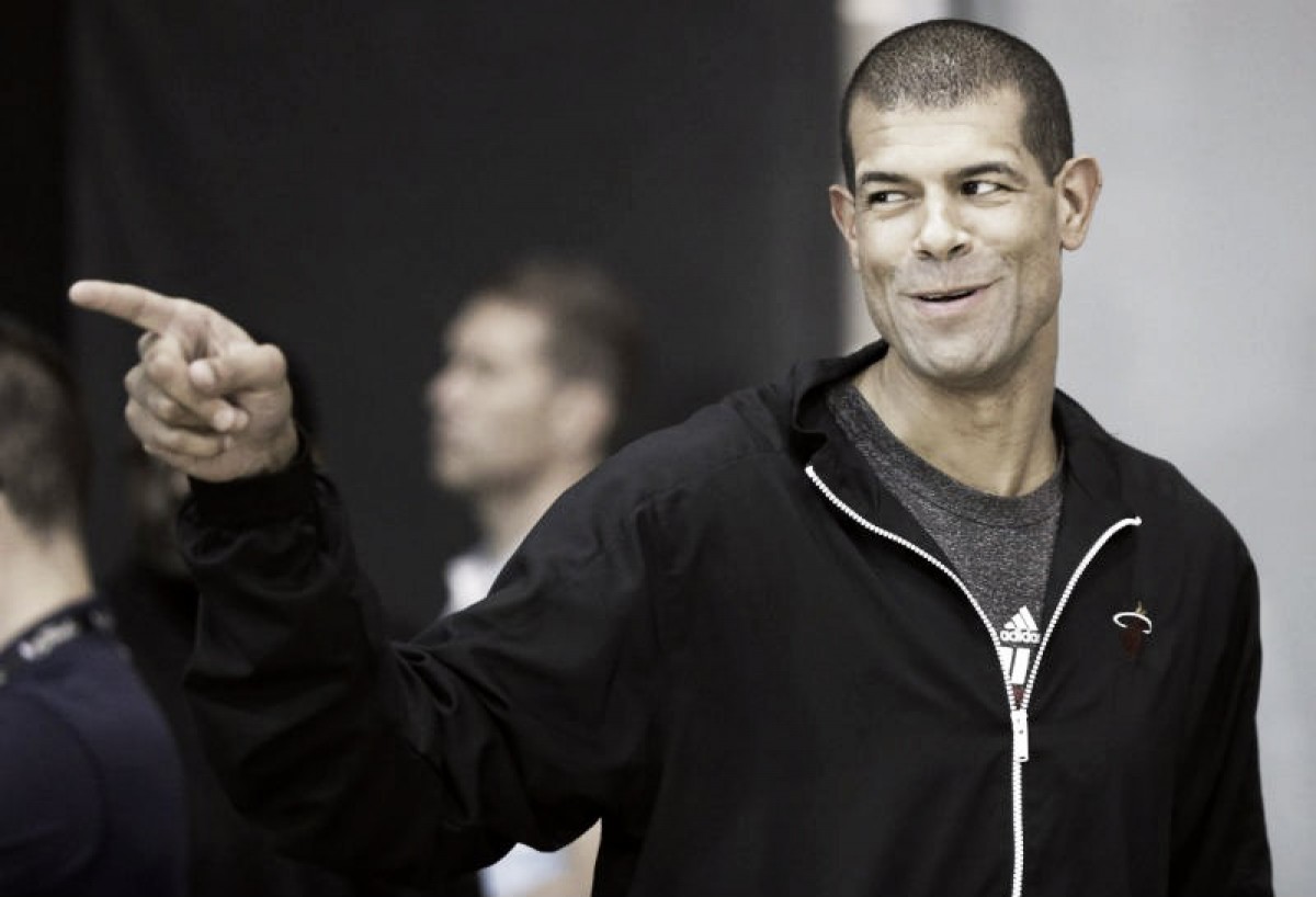 Shane Battier en conversaciones con los Pistons Shane Battier en conversaciones con los Pistons