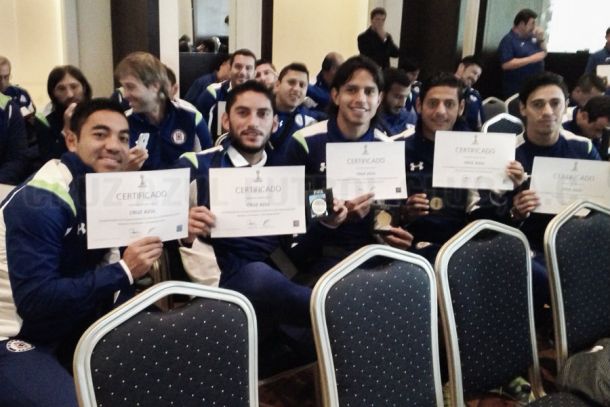 FIFA entrega reconocimientos a Cruz Azul