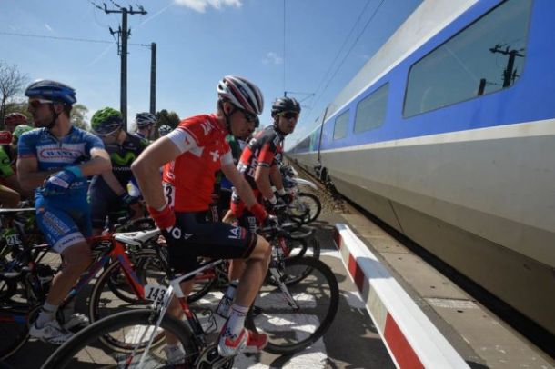 La UCI investigará los incidentes en País Vasco y París-Roubaix