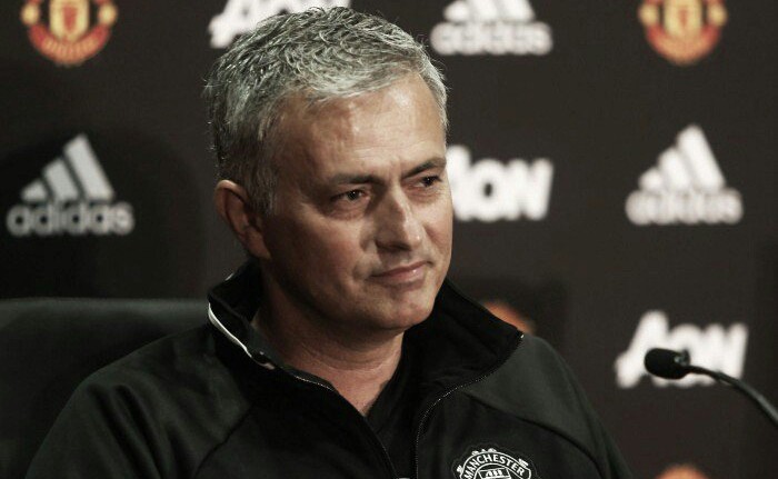 Jose Mourinho: "Va a ser muy difícil que Schweinsteiger juegue con el United"