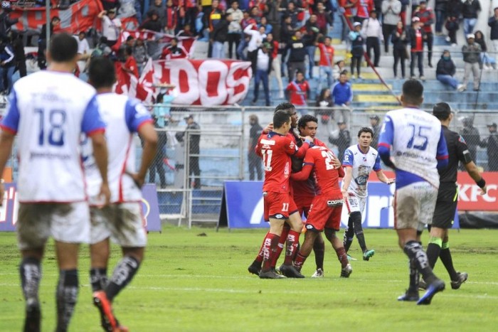 El Nacional se lleva la victoria en un partido repleto de goles