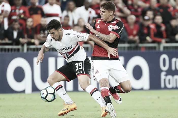 Lutando contra o rebaixamento, São Paulo recebe embalado Flamengo no Pacaembu