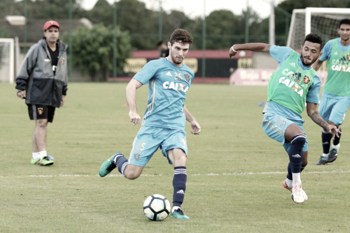 Com Raul Prata e Wesley no time titular, Sport encerra preparação em Recife