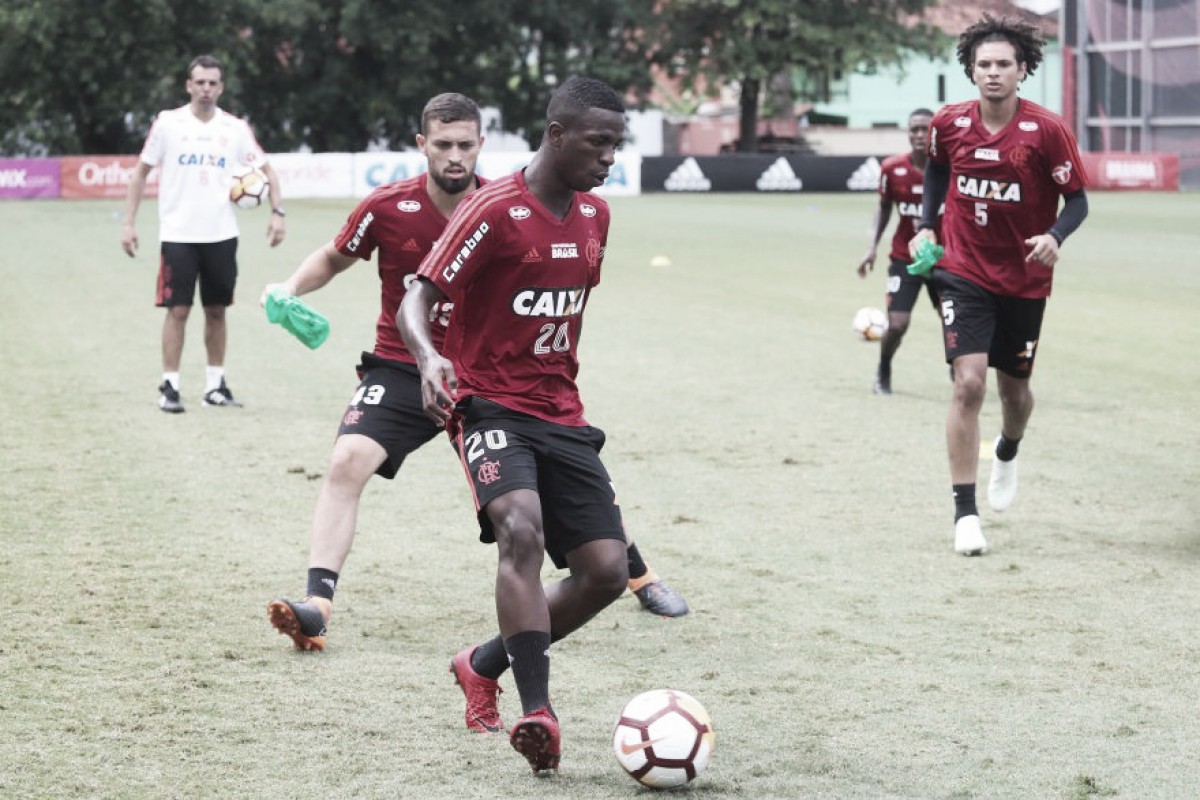 Sob comando de Maurício Barbieri, Flamengo encerra preparação para amistoso com Atlético-GO Sob comando de Maurício Barbieri, Flamengo encerra preparação para amistoso com Atlético-GO