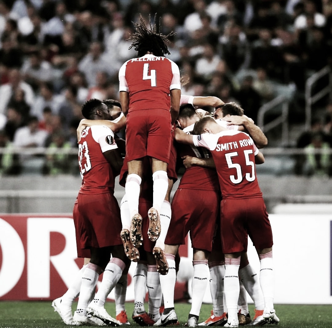 Dando uma aula de contra-ataques, Arsenal bate Qarabag e se mantém 100% no grupo E Dando uma aula de contra-ataques, Arsenal bate Qarabag e se mantém 100% no grupo E
