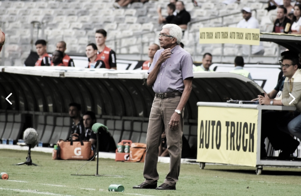 Mesmo com derrota no clássico, Givanildo aprova desempenho do América-MG: "Fizemos uma boa partida" Mesmo com derrota no clássico, Givanildo aprova desempenho do América-MG: "Fizemos uma boa partida"