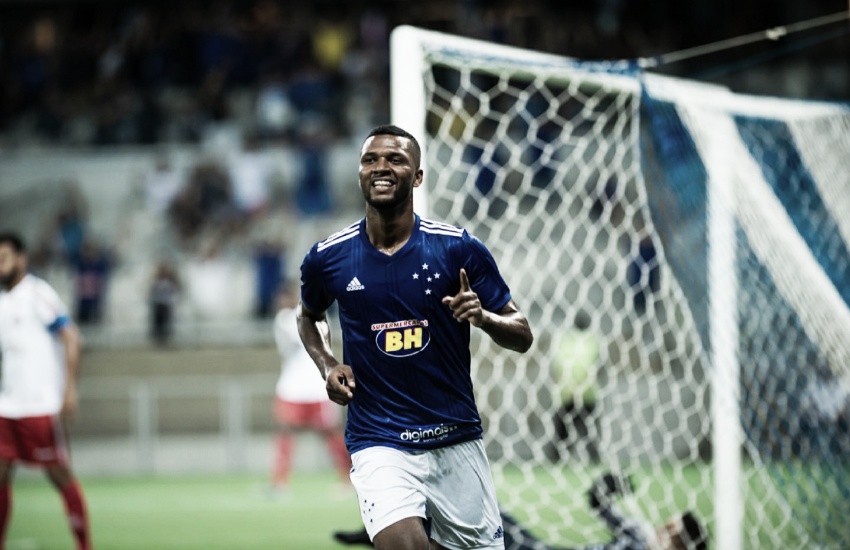 Autor do segundo gol cruzeirense, Welinton comemora estreia no profissional: "Sairemos dessa"