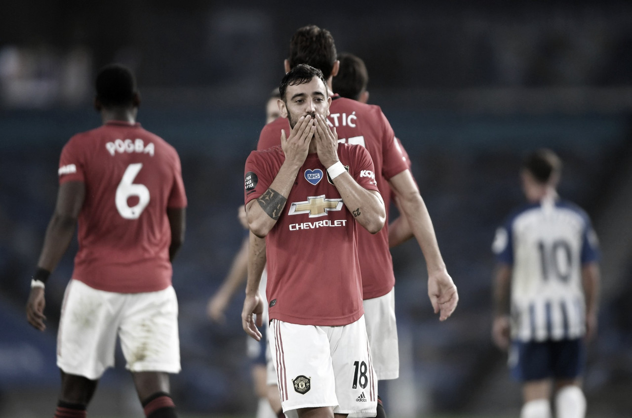 Bruno Fernandes faz dois em vitória do United e diz: "Brigando por na vaga na Champions" Bruno Fernandes faz dois em vitória do United e diz: "Brigando por na vaga na Champions"